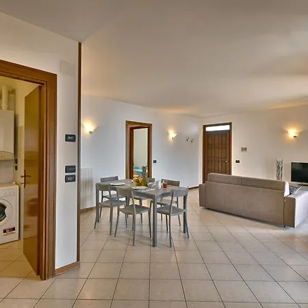 Le Coste View 1 & 2 Apartman